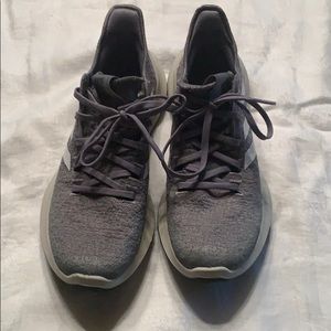 Addidas sense bounce+